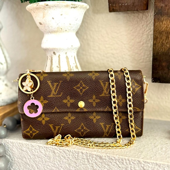 Louis Vuitton Handbags - Louis Vuitton Monogram Portefeiulle Sarah Long Bifold Wallet/converted